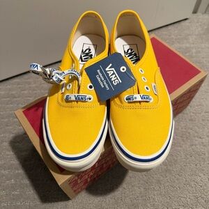 Anaheim Factory Authentic 44 DX “Yellow” – VN0A38ENWOA - Size W7.5